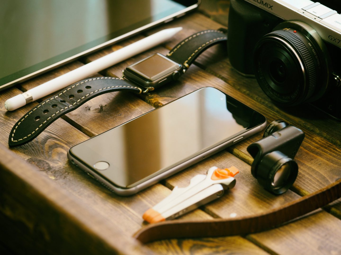 Tech Accessories Sales Through Images - A Marketer's Guide